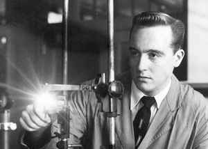 Federal Bureau of Investigation: laboratory; scientist