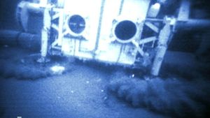 Learn how divers repair the underwater damaged pipelines