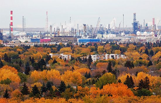 Edmonton: petroleum refineries